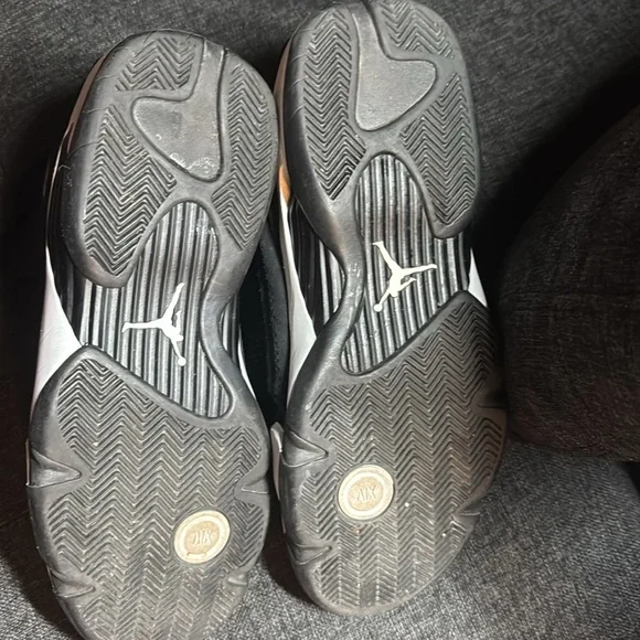 Jordan Retro 14 "Black Toe" great condition